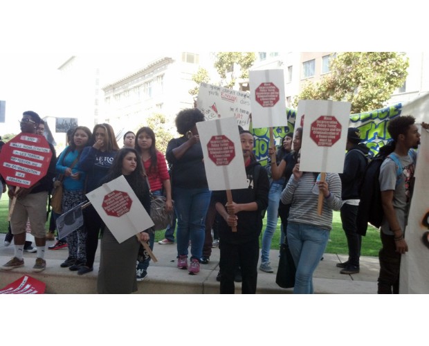 50 alumnos dejan clases en una escuela secundaria, San Francisco. Foto: Especial para Revolución/revcom.us