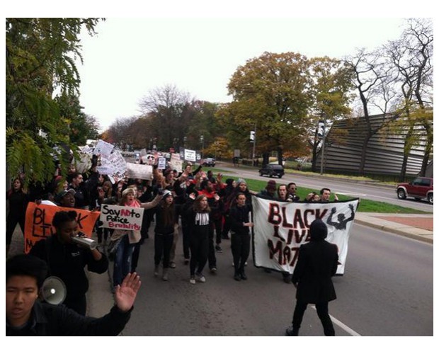 Hundreds of Michigan State University students marching down Grand River Avenue in Lansing. Photo: Twitter/@matchett_ian