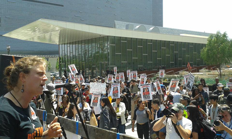 Los Angeles: Nearly a thousand people rallied at LAPD Headquarters. Photo: Twitter