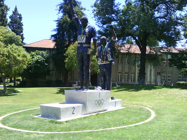 Statue of Tommie Smitha nd John Carlos at San Francisco State University