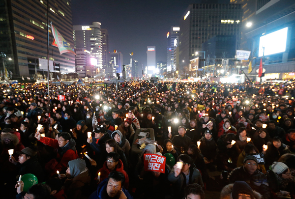 People filled the streets of Seoul, South Korea, on December 3, 2016 to demand that South Korean President Park must get out of office. This was the sixth straight weekend of massive protests.