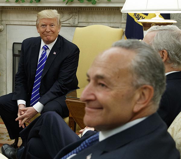 Chuck Schumer and Donald Trump in Oval Office