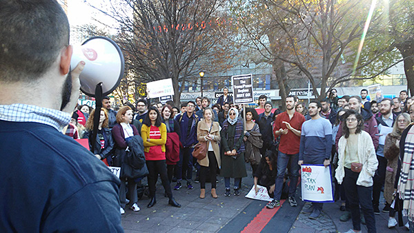 Graduate Students rally at Union square